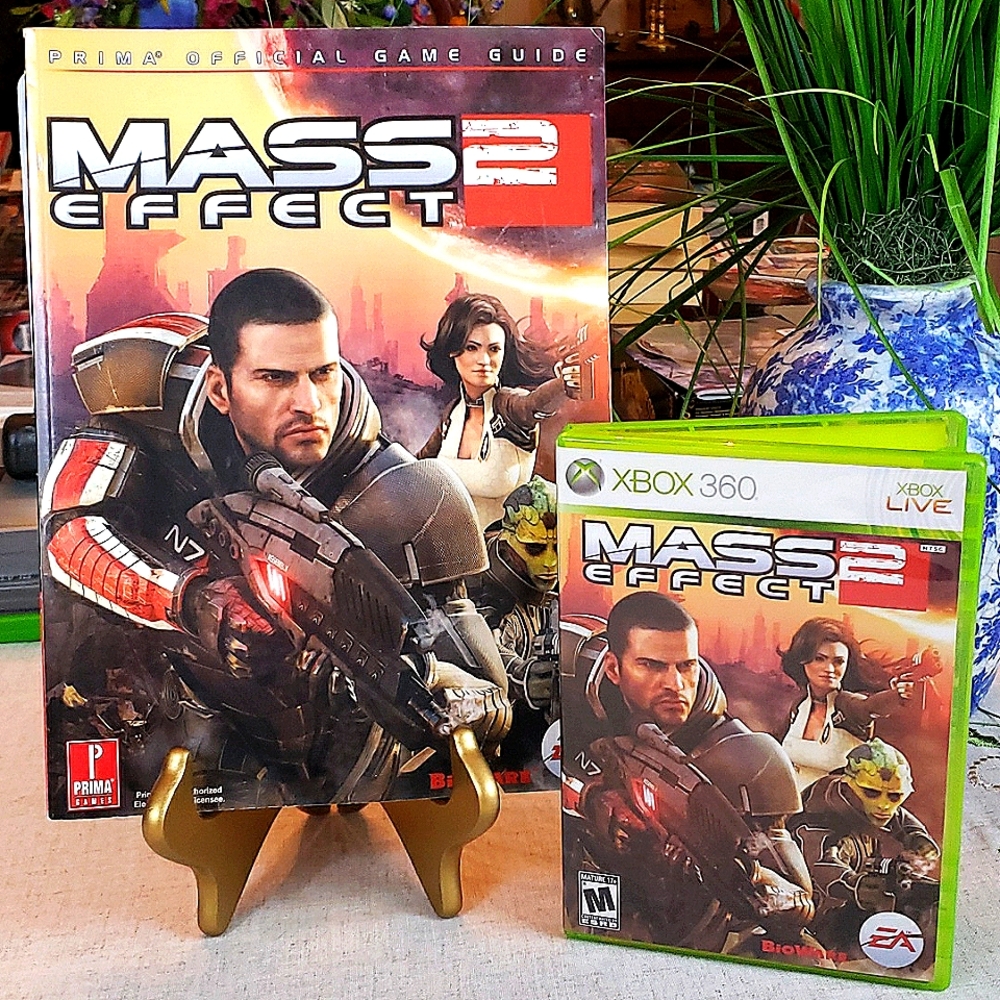XBOX 360 Mass Effect 2 Full Set Game w/ Strategy Guide
